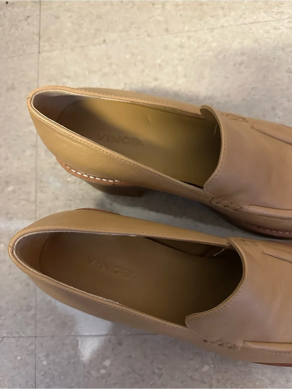 Vince Rowe Platform Leather Loafer Size 7.5 Lug Sole Chunky Shoes Natural Tan